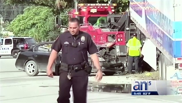 Un policía cubano en Hialeah causa furor en las redes