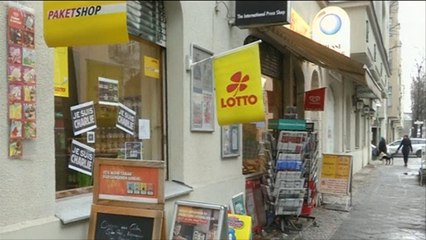 مخاوف اقتصادية من التأثيرات السلبية لتفجيرات باريس