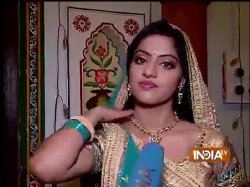 Diya Aur Baati Hum 15th November 2015 news
