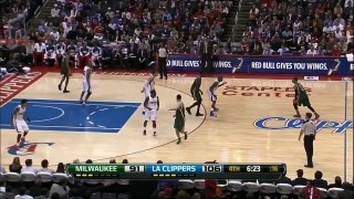 Jamal Crawfords AMAZING alley oop to Blake Griffin!