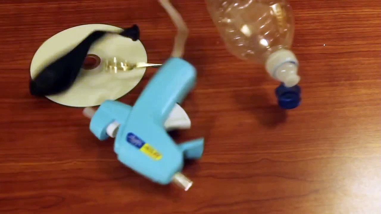 HOW TO MAKE A HOVERCRAFT Easy Kids Science Experiments