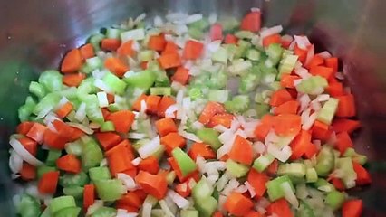 How to Make Classic Chicken Noodle Soup