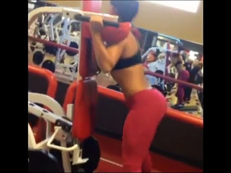 #1 BELLA FERRARI - Fitness Model: Toning exercises for Butt, Legs, and Thighs @ Colombia