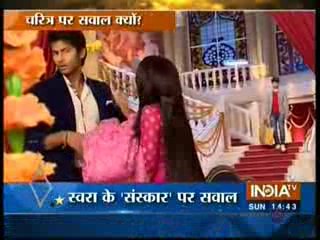 Swara Aur Laksh Ki Badhti Nazdikiyan Dekh Kar Swara Par Lagaya Gharwalo Ne Charitraheen Hone Ka Ilzaam - 15 November 2015 - Swaragini