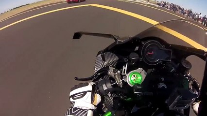 Kawasaki H2R vs World Class Supercars