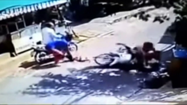 car crash compilation pedestrian and vehicle traffic accident on the road with cameras 2015 #06