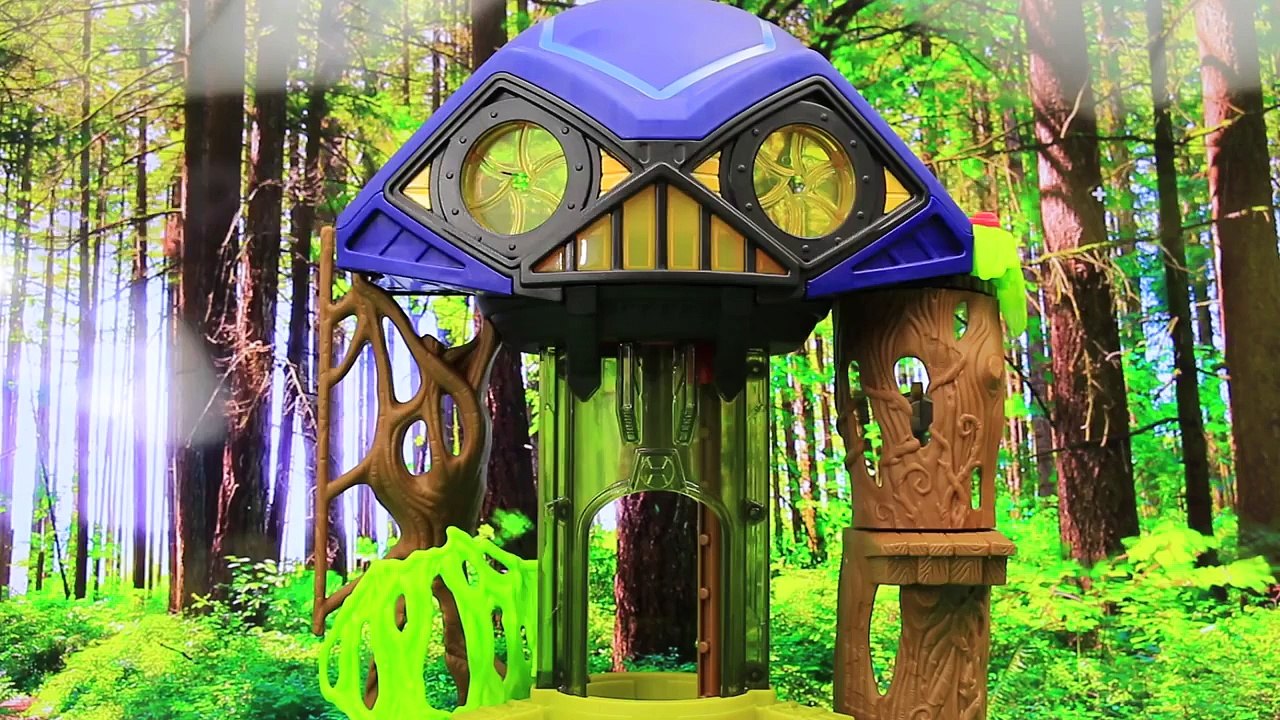 Batman and Superman Save The Flash at Hall of Doom from Lex Luthor and Poison Ivy with Sca