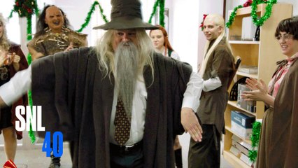 Bonus Footage: Hobbit Office (Martin Freeman)