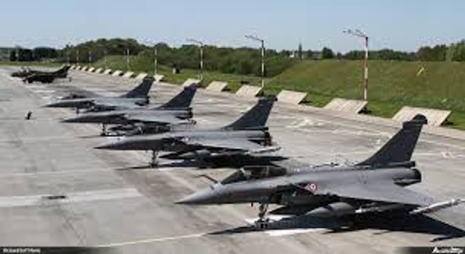 ВВС Франции отомстили боевикам ИГИЛ за теракты в Париже