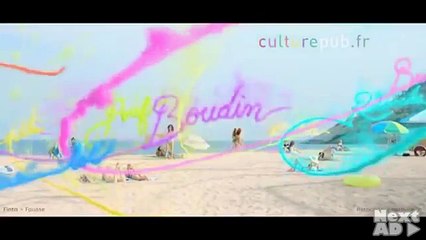 VERY FUNNY Hot girls show their physical attributes on the beach.