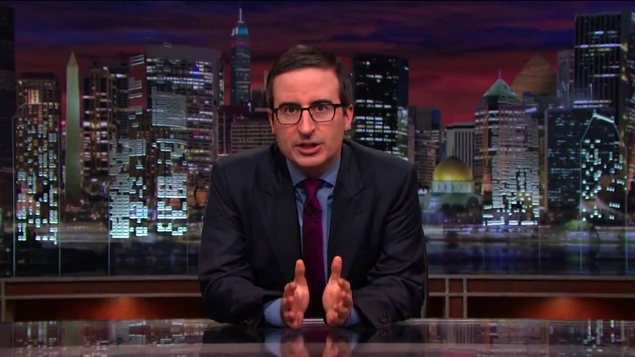 John Oliver soutient Paris avec humour et cela fait du bien !