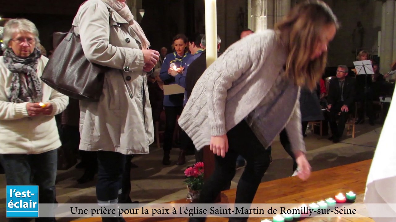 Une prière pour la paix à l'église Saint-Martin à Romilly-sur-Seine