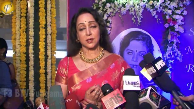 HEMA MALINI II PAYS DANCE TRIBUTE TO HER LATE MOTHER