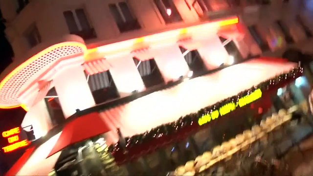 False alarm in Paris: hundreds flee memorial sites