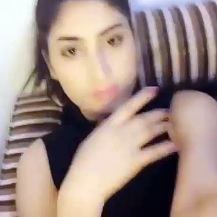 Qandeel Baloch Whistling and Saying Hello to All