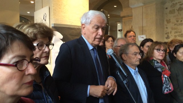 Minute de silence après les attentats de Paris