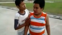 Chết Cười Với Trẻ Trâu Đánh Nhau