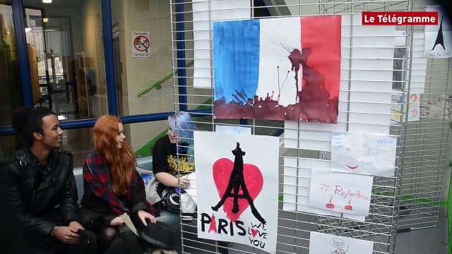 Vannes. Emouvant hommage au lycée Charles-de-Gaulle