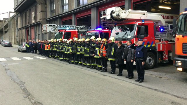 Un hommage à la caserne des pompiers de Charleroi