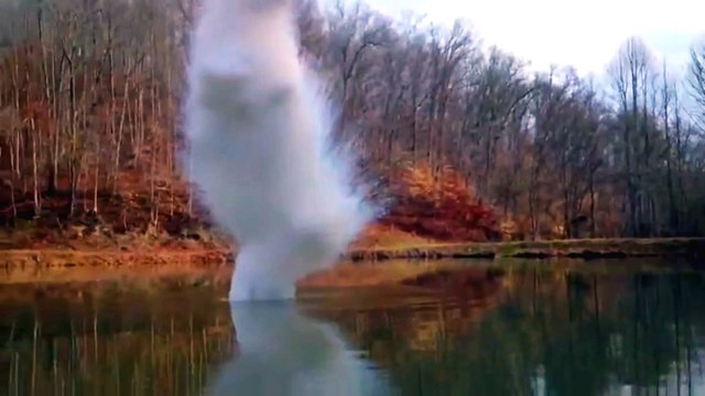 This Is What Happens When You Throw Pure Sodium Into a Pond