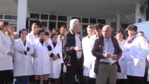 Report TV - Spitali i Tepelenes, punonjesit e pushuar nga puna në protestë