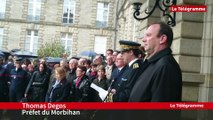 Vannes. 1.200 personnes à la minute de silence à la préfecture