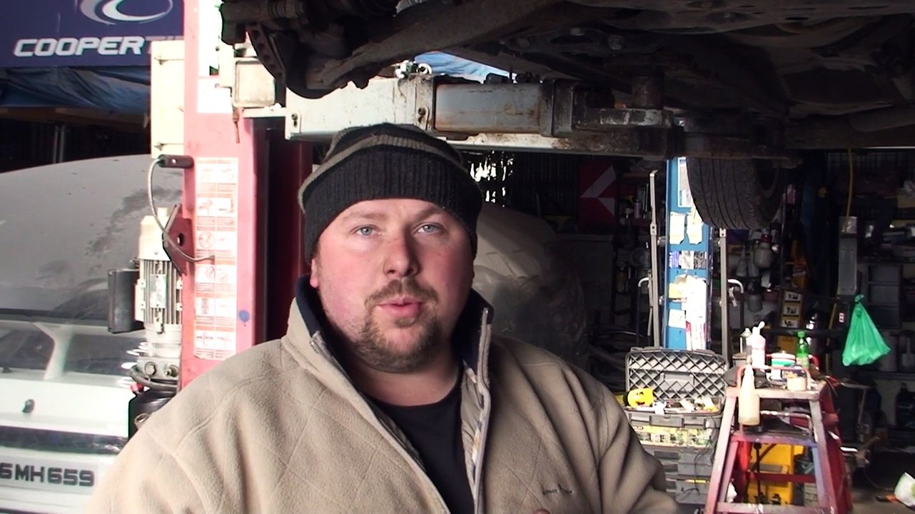 bodgit and leggit garage toyota engine 1 4 vvit removal part 4