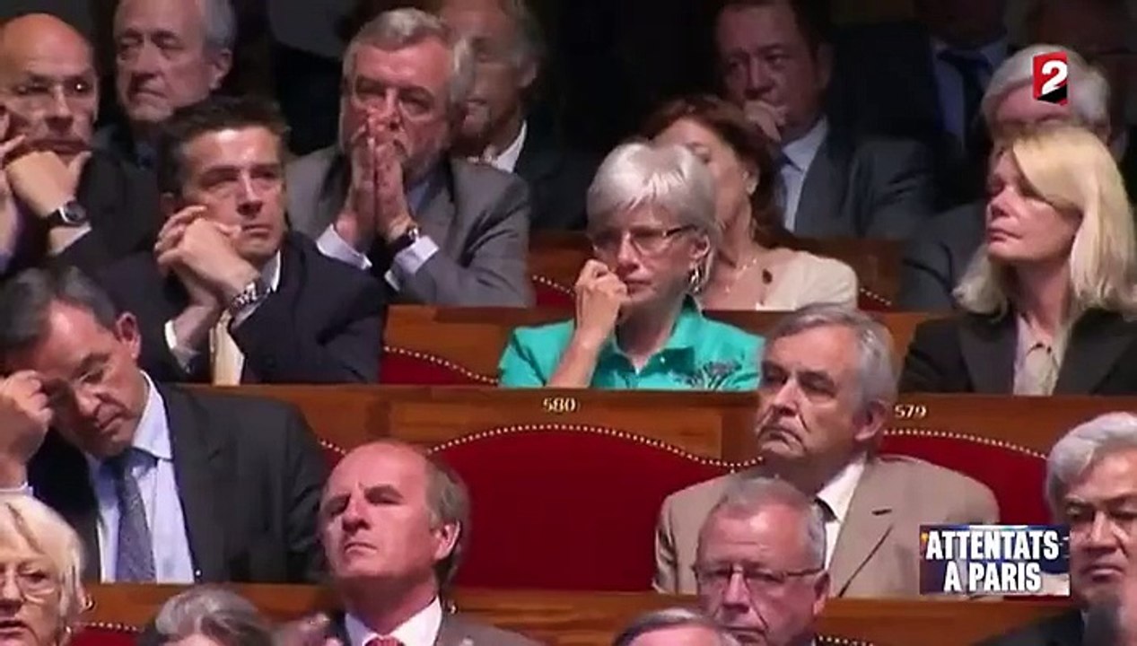 Attentats à Paris : François Hollande va s'adresser aux parlementaires