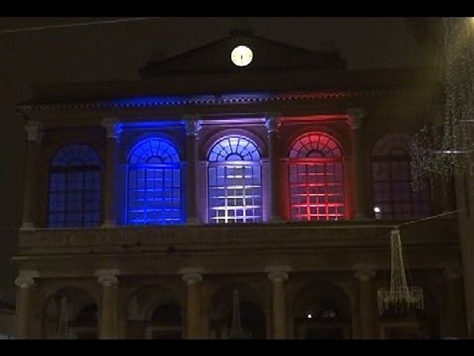 Icaro Tv. Attentati a Parigi, la mobilitazione di piazza a Rimini