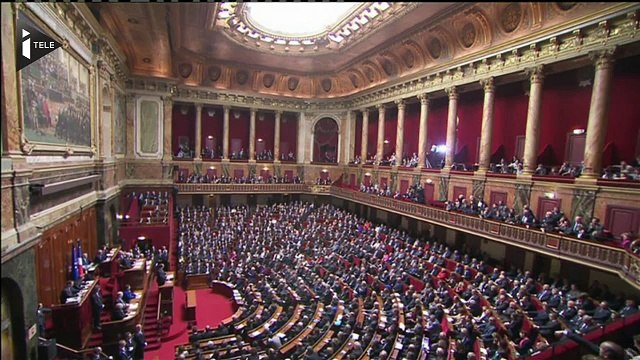 François Hollande devant le Congrès : la France est en guerre