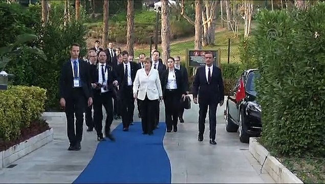 Turkish President meets German Chancellor in Antalya