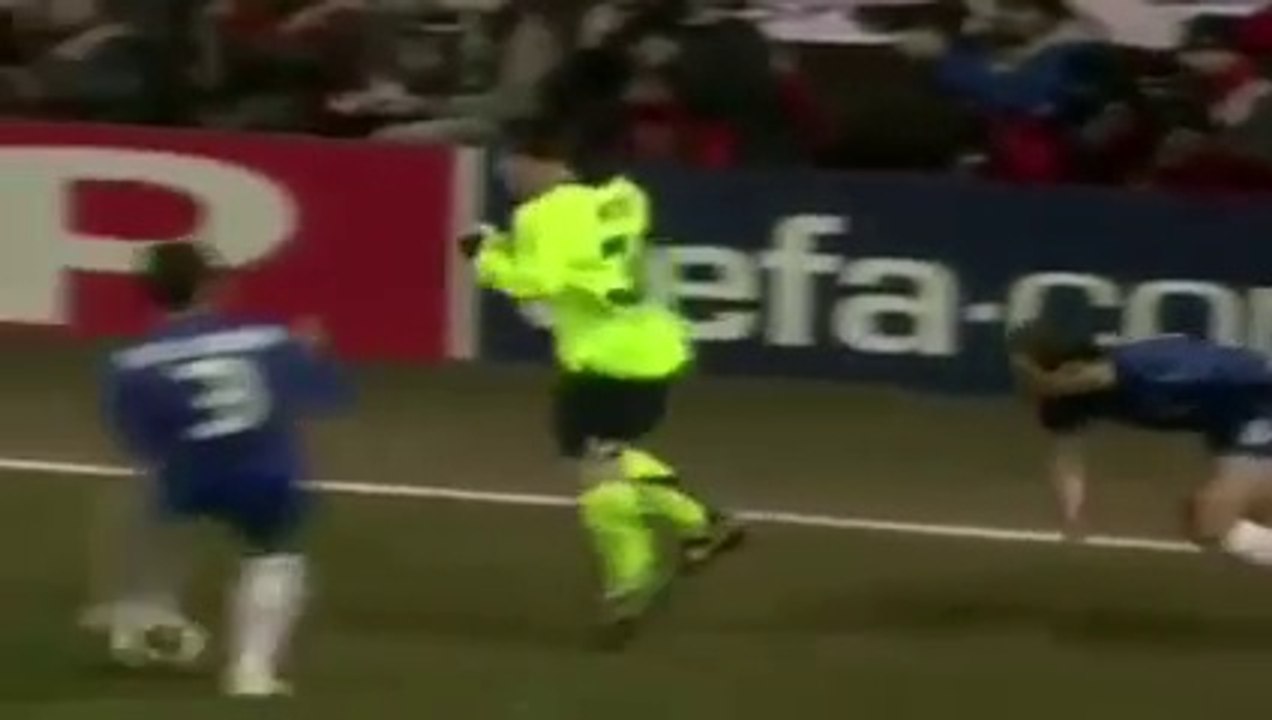 Lionel Messi Trolling Arjen Robben