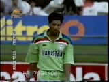 Amazing Compilation of Wasim akram bowling performance in 1992 World cup