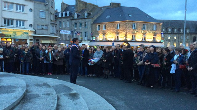 Attentats de Paris : hommage à Guingamp