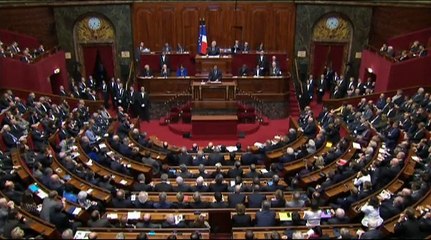 Congrès de Versailles : Hollande veut une révision de la Constitution sur les articles 16 et 36