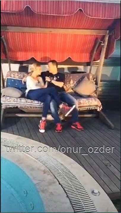 Serdar Ortac & Mehmet'in Gezegeni Periscope Yayini