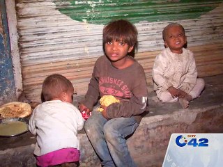 Samanabad: Three poor children found on road, Child Protection Bureau steps in