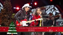 Steven Tyler & Brad Paisley Run run Rudolph CMA Country Christmas 2014