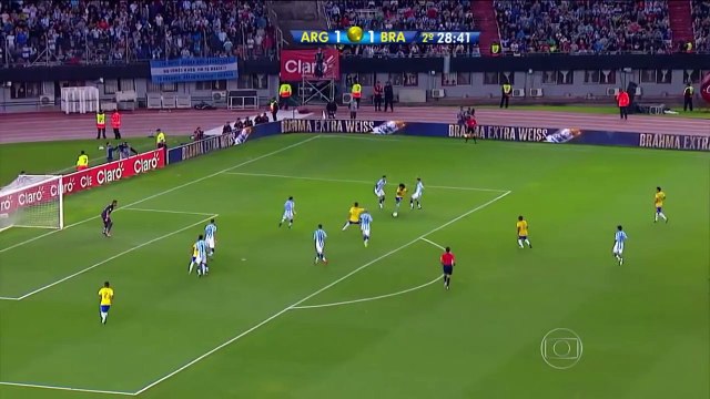 Willian Amazing Skill (Elastico) - Argentina vs Brazil 1-1 2015 HD