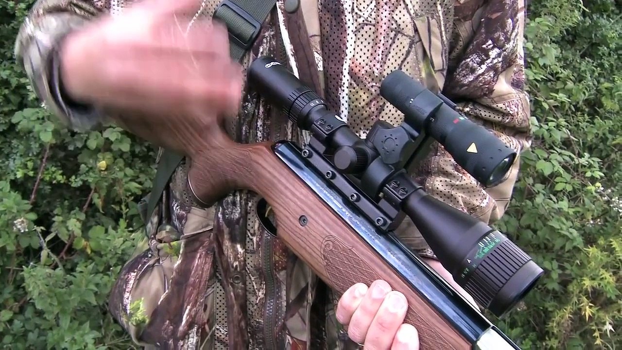 The Airgun Show – lamping rabbits with a spring airgun, PLUS the Crosman Nitro Venom on te