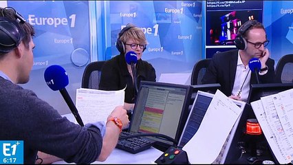 Hollande : du "marshmallow" au chef de guerre