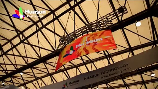 Curved P3 flexible LED curtain