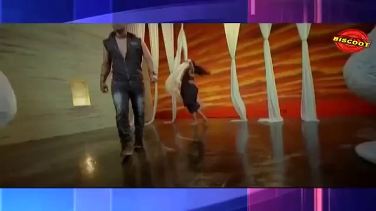 Veena Malik's hot song in Dirty Picture -Entertainment Hub