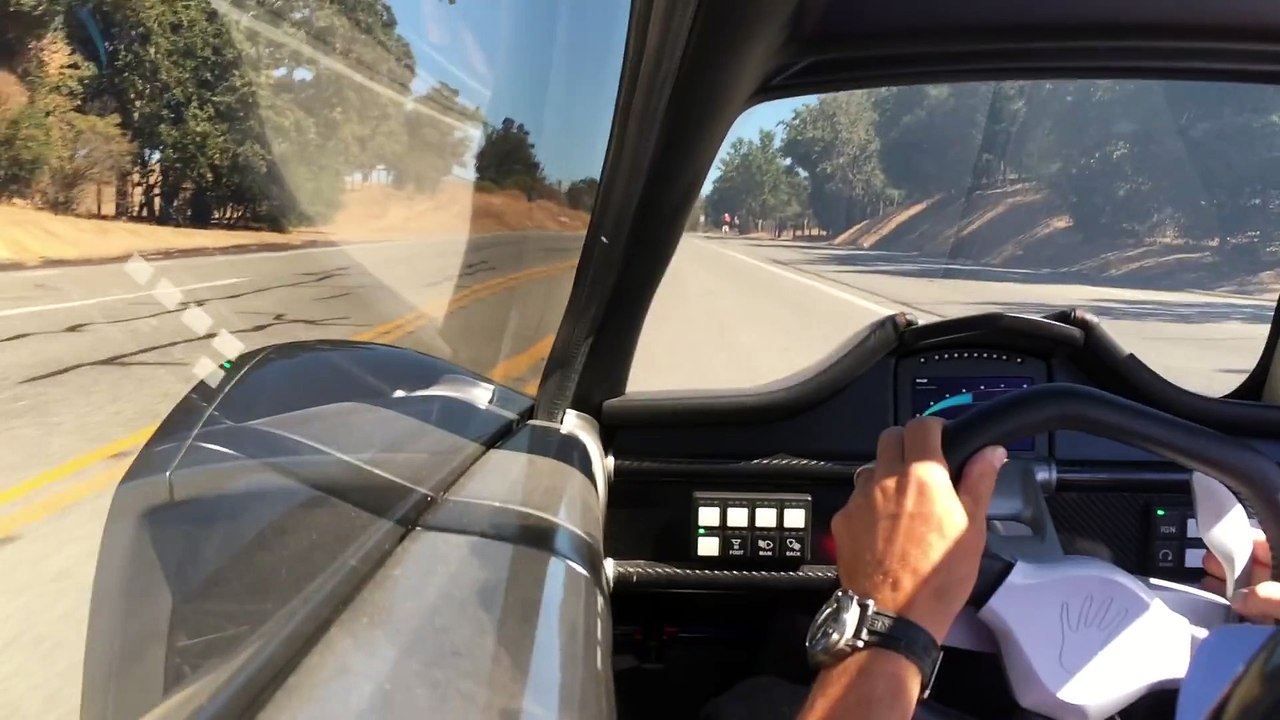 Near Deaf Experience in the 3D-printed Divergent supercar