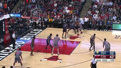 Paul George_ Derrick Rose Duel in Chicago