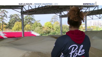 Manon Valentino dans Esprit Bleu