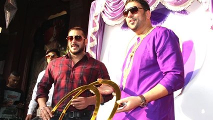 Salman Khan Launches New Logo For PNG Jewellers