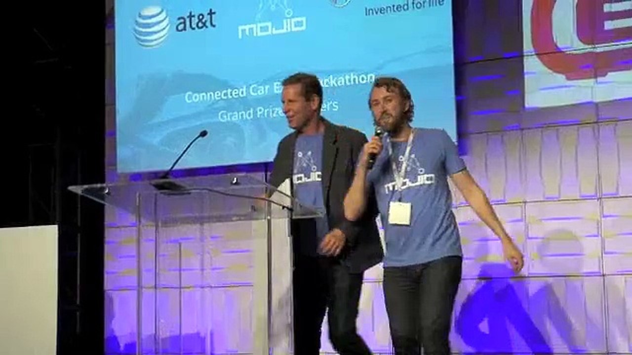 Hackathon awards [ 2015 LA Auto Show CCE, 11/16 Mon ]