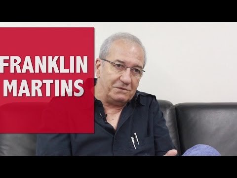 Franklin Martins comenta seu novo livro, sobre a história política da música brasileira.