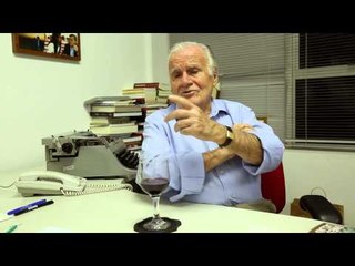 Mino Carta fala sobre a destituição de Berlusconi